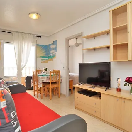 7 Mins From The Beach, Shared Pool Free Wifi. شقة *